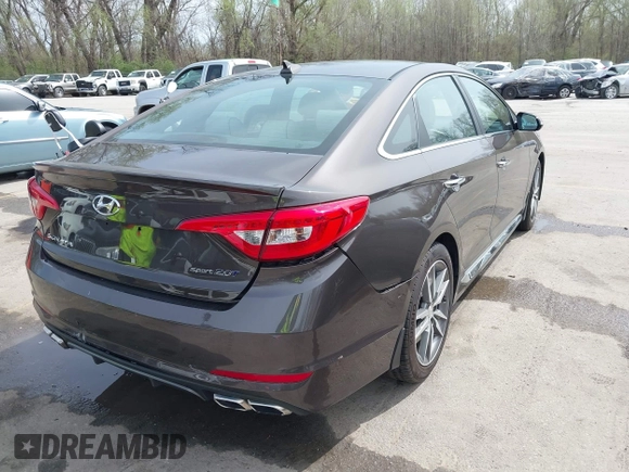 2015 Hyundai Sonata Sport with VIN 5NPE34AB7FH127912, listed as a IAAI auction lot 41918678 with 38,104 mi miles and . Bid and sale history available at carsss.com. Image 4.