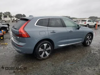 2023 Volvo XC60 Recharge Plug-In Hybrid Plus Bright Theme with VIN YV4H60DE1P1310831, listed as a Copart auction lot 79456004 with 32,556 mi miles and Salvage Title. Bid and sale history available at carsss.com. Image 3.