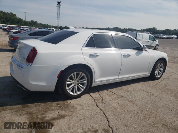 2020 Chrysler 300 Limited with VIN 2C3CCAEG5LH124463, listed as a Copart auction lot 67393734 with 104,833 mi miles and Salvage Title. Bid and sale history available at DreamBid. Image 3.