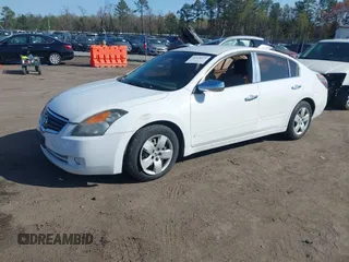 2007 Nissan Altima 2.5 with VIN 1N4AL21E47C208205, listed as a IAAI auction lot 41928973 with 173,329 mi miles. Bid and sale history available at carsss.com. Image 2.