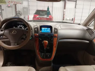 2002 Lexus RX with VIN JTJHF10U020292307, listed as a IAAI auction lot 41703412 with 221,843 mi miles and . Bid and sale history available at carsss.com. Image 15.
