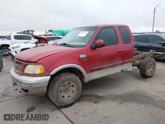 2003 Ford F-150 XL with VIN 2FTPX18LX3CA89961, listed as a IAAI auction lot 41901357 with 199,708 mi miles. Bid and sale history available at carsss.com. Image 2.
