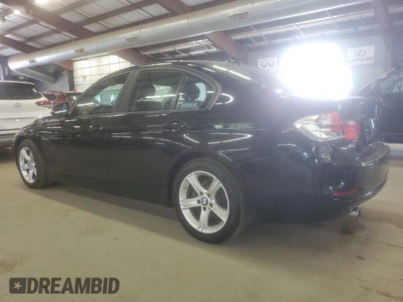2015 BMW 3 Series 320i xDrive с VIN WBA3C3C5XFP663957, выставлен на аукционе Copart как лот 61355585 с пробегом 268 383 миль миль и Чистый • Clean title. История ставок и продаж доступна на DreamBid. Изображение 2.