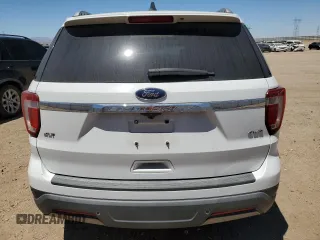 2019 Ford Explorer XLT z VIN 1FM5K8D88KGA42873, wystawiony jako Copart lot #64584935 z przebiegiem 143 439 mil mil oraz Szkoda całkowita • Salvage title. Historia ofert i sprzedaży dostępna na DreamBid. Obrazek 6.