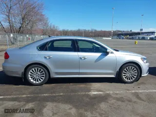 2016 Volkswagen Passat 1.8T SE with VIN 1VWBT7A3XGC048208, listed as a IAAI auction lot 41833916 with 41,796 mi miles. Bid and sale history available at carsss.com. Image 13.
