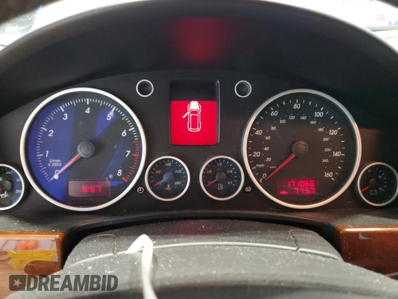 2007 Volkswagen Touareg V6 with VIN WVGZE77L87D050323, listed as a Copart auction lot 46197765 with 171,066 mi miles and Clean Title. Bid and sale history available at DreamBid. Image 9.