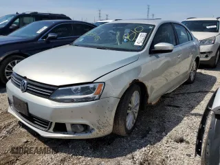 2011 Volkswagen Jetta SEL с VIN 3VWLZ7AJ9BM348461, выставлен на аукционе Copart как лот 53577715 с пробегом 90 591 миль миль и Списание • Salvage title. История ставок и продаж доступна на DreamBid. Изображение 1.