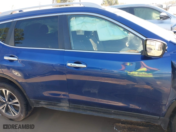 2019 Nissan Rogue SL with VIN 5N1AT2MT8KC754045, listed as a IAAI auction lot 41274957 with 86,781 mi miles. Bid and sale history available at carsss.com. Image 13.