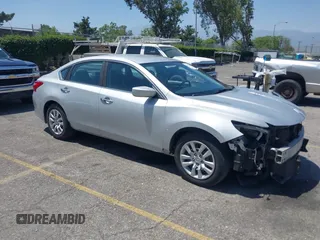 2017 Nissan Altima SL z VIN 1N4AL3AP0HC497544, wystawiony jako IAAI lot #42335923 z przebiegiem 114 413 mil mil oraz . Historia ofert i sprzedaży dostępna na DreamBid. Obrazek 1.