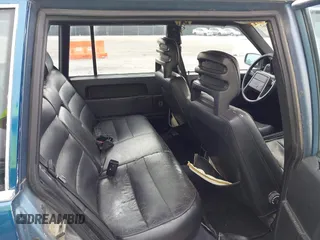 1987 Volvo 740 with VIN YV1FX8845H1175324, listed as a IAAI auction lot 42076862 with 371,211 mi miles. Bid and sale history available at carsss.com. Image 8.