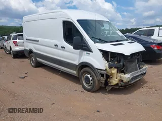 2022 Ford Transit Cargo z VIN 1FTBR1C87NKA70287, wystawiony jako IAAI lot #42826795 z przebiegiem 61 053 mil mil oraz . Historia ofert i sprzedaży dostępna na DreamBid. Obrazek 1.
