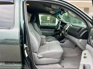2009 Toyota Tacoma with VIN 3TMMU52N99M009737, listed as a Copart auction lot 60346815 with 216,703 mi miles and Clean title. Bid and sale history available at DreamBid. Image 5.