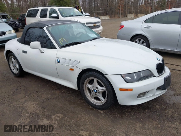 1998 BMW 3 Series 1.9L with VIN 4USCH7337WLD16388, listed as a IAAI auction lot 41774629 with 160,970 mi miles. Bid and sale history available at carsss.com. Image 1.