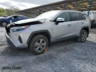 2022 Toyota RAV4 XLE with VIN 2T3W1RFV9NC190755, listed as a Copart auction lot 51443955 with 45,490 mi miles and Salvage Title. Bid and sale history available at carsss.com. Image 1.