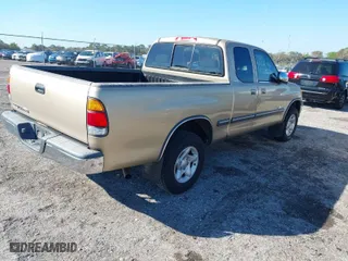 2002 Toyota Tundra SR5 with VIN 5TBRN34172S324326, listed as a IAAI auction lot 41683384 with 187,489 mi miles. Bid and sale history available at carsss.com. Image 4.