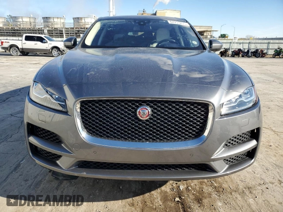 2017 Jaguar F-PACE 20d Prestige with VIN SADCK2BN1HA892569, listed as a Copart auction lot 87753235 with 34,695 mi miles and Salvage Title. Bid and sale history available at carsss.com. Image 5.
