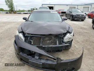 2012 Nissan Maxima SV z VIN 1N4AA5AP8CC800600, wystawiony jako Copart lot #55116325 z przebiegiem 158 035 mil mil oraz Szkoda całkowita • Salvage title. Historia ofert i sprzedaży dostępna na DreamBid. Obrazek 5.