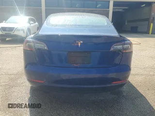 2023 Tesla Model 3 z VIN 5YJ3E1EA0PF450250, wystawiony jako Copart lot #64609205 z przebiegiem 80 240 mil mil oraz Czysty tytuł • Clean title. Historia ofert i sprzedaży dostępna na DreamBid. Obrazek 6.