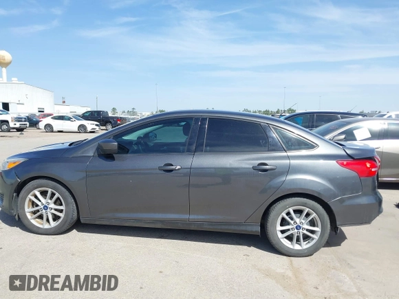 2018 Ford Focus SE with VIN 1FADP3F2XJL302358, listed as a IAAI auction lot 41807622 with 76,145 mi miles. Bid and sale history available at carsss.com. Image 14.