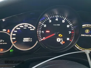 2018 Porsche Panamera 4S z VIN WP0AB2A75JL133746, wystawiony jako Copart lot #86821654 z przebiegiem 98 867 mil mil oraz Szkoda całkowita • Salvage title. Historia ofert i sprzedaży dostępna na DreamBid. Obrazek 9.