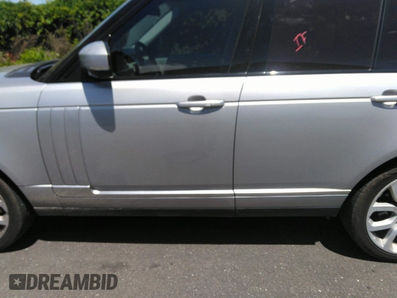 2014 Land Rover Range Rover HSE with VIN SALGS2WF3EA136133, listed as a IAAI auction lot 42321815 with 119,902 mi miles and . Bid and sale history available at DreamBid. Image 14.