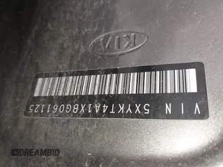 2011 Kia Sorento LX with VIN 5XYKT4A1XBG061125, listed as a IAAI auction lot 42576972 with 201,187 mi miles and . Bid and sale history available at DreamBid. Image 9.