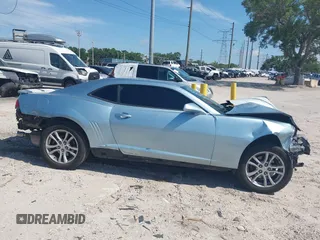 2015 Chevrolet Camaro LS z VIN 2G1FB1E30F9286632, wystawiony jako IAAI lot #41933048 z przebiegiem 164 493 mil mil oraz . Historia ofert i sprzedaży dostępna na DreamBid. Obrazek 12.