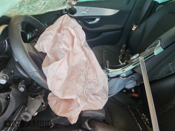 2018 Mercedes-Benz C 300 with VIN 55SWF4JB1JU263552, listed as a Copart auction lot 60669275 with Not provided miles and Non repairable. Bid and sale history available at DreamBid. Image 7.