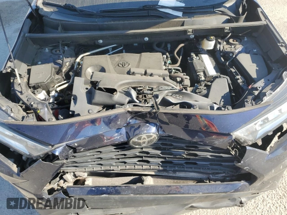 2019 Toyota RAV4 XLE with VIN 2T3W1RFV3KW014147, listed as a Copart auction lot 46943675 with 70,850 mi miles and Salvage Title. Bid and sale history available at DreamBid. Image 12.