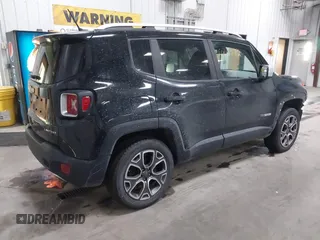 2017 Jeep Renegade Limited z VIN ZACCJBDB4HPG64163, wystawiony jako IAAI lot #41661972 z przebiegiem 68 335 mil mil oraz . Historia ofert i sprzedaży dostępna na DreamBid. Obrazek 4.
