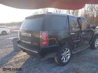2008 GMC Yukon Denali with VIN 1GKFK63858J134120, listed as a IAAI auction lot 41126138 with 161,794 mi miles. Bid and sale history available at carsss.com. Image 4.