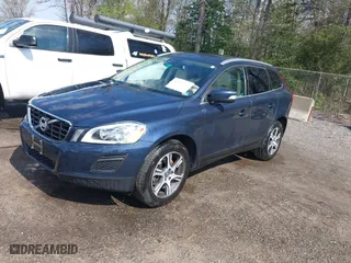 2013 Volvo XC60 T6 with VIN YV4902DZ9D2441547, listed as a IAAI auction lot 42028493 with 106,212 mi miles. Bid and sale history available at carsss.com. Image 2.