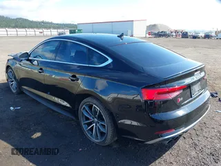 2018 Audi S5 Sportback Prestige z VIN WAUC4CF55JA009825, wystawiony jako IAAI lot #42086214 z przebiegiem 85 655 mil mil oraz . Historia ofert i sprzedaży dostępna na DreamBid. Obrazek 3.