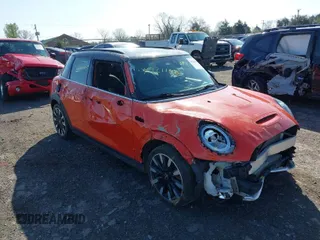 2019 MINI Hardtop 4 Door Cooper S with VIN WMWXU3C56K2H87877, listed as a IAAI auction lot 41921198 with 47,419 mi miles and . Bid and sale history available at DreamBid. Image 1.