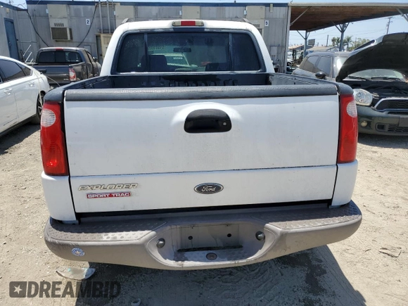 2001 Ford Explorer Sport Trac with VIN 1FMZU67E21UB28312, listed as a Copart auction lot 61501605 with 206,299 mi miles and Clean title. Bid and sale history available at DreamBid. Image 6.