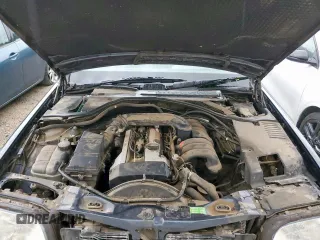 1999 Mercedes-Benz S 320/430/500 z VIN WDBGA33G6XA407104, wystawiony jako Copart lot #58731865 z przebiegiem Nie podano mil oraz Tytuł czysty. Historia ofert i sprzedaży dostępna na DreamBid. Obrazek 12.