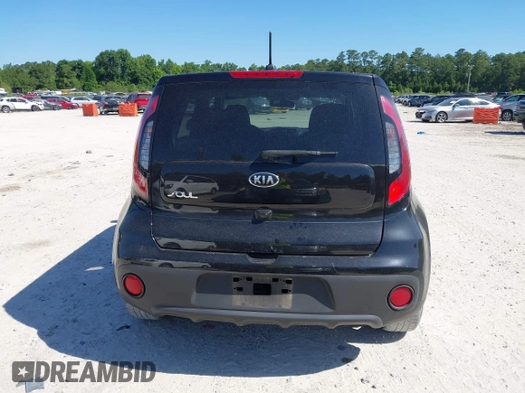 2019 Kia Soul z VIN KNDJN2A29K7017178, wystawiony jako IAAI lot #42310550 z przebiegiem 50 087 mil mil oraz . Historia ofert i sprzedaży dostępna na DreamBid. Obrazek 16.