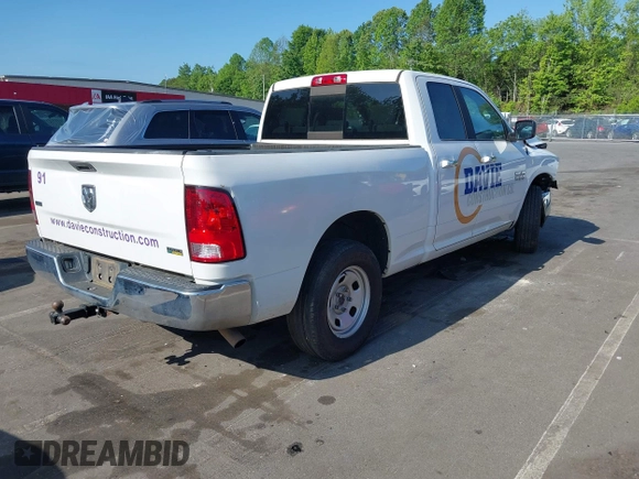 2018 Ram 1500 SLT z VIN 1C6RR6GG7JS324269, wystawiony jako IAAI lot #42148220 z przebiegiem 159 296 mil mil oraz . Historia ofert i sprzedaży dostępna na DreamBid. Obrazek 4.