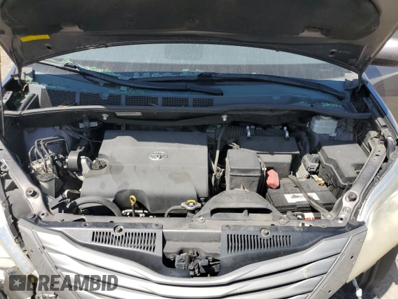 2013 Toyota Sienna XLE AAS with VIN 5TDYK3DC3DS357310, listed as a Copart auction lot 54062845 with 298,725 mi miles and Salvage Title. Bid and sale history available at carsss.com. Image 12.