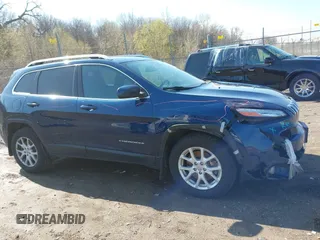2018 Jeep Cherokee Latitude Tech Connect with VIN 1C4PJMCB8JD523387, listed as a IAAI auction lot 42022995 with 35,184 mi miles and . Bid and sale history available at DreamBid. Image 13.