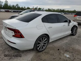 2021 Volvo S60 Momentum with VIN 7JR102FK7MG096815, listed as a Copart auction lot 47497864 with 43,550 mi miles. Bid and sale history available at carsss.com. Image 3.