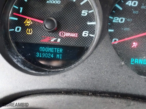 2008 GMC Sierra 1500 Work Truck with VIN 2GTEK133681292376, listed as a IAAI auction lot 41742916 with 319,024 mi miles. Bid and sale history available at carsss.com. Image 15.