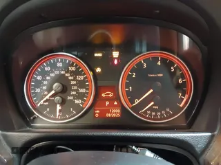 2006 BMW 3 Series 325i with VIN WBAVB13536KX46952, listed as a IAAI auction lot 41631283 with 202,504 mi miles and . Bid and sale history available at DreamBid. Image 7.