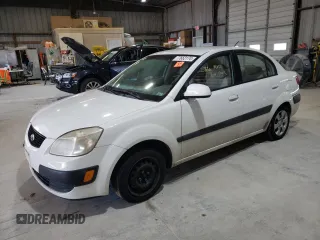 2007 Kia Rio LX with VIN KNADE123876278584, listed as a Copart auction lot 77662174 with 146,854 mi miles and Salvage Title. Bid and sale history available at carsss.com. Image 1.