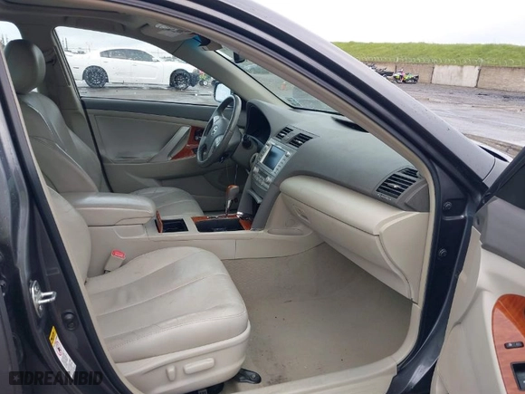 2011 Toyota Camry LE with VIN 4T4BF3EK1BR178130, listed as a IAAI auction lot 41814374 with 183,028 mi miles. Bid and sale history available at carsss.com. Image 5.