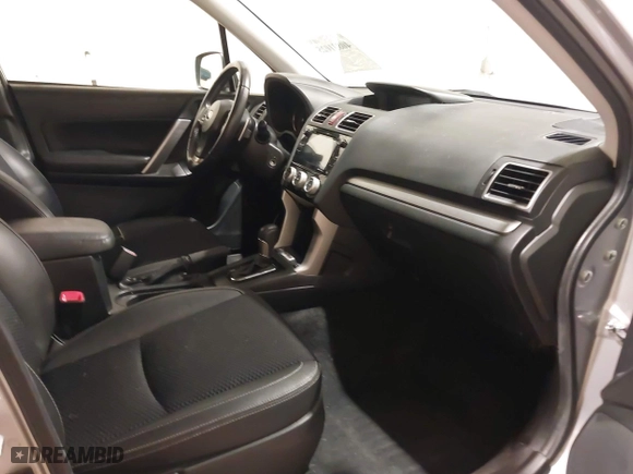 2016 Subaru Forester 2.0XT Premium with VIN JF2SJGDC4GH551225, listed as a IAAI auction lot 40831025 with 70,996 mi miles. Bid and sale history available at carsss.com. Image 5.