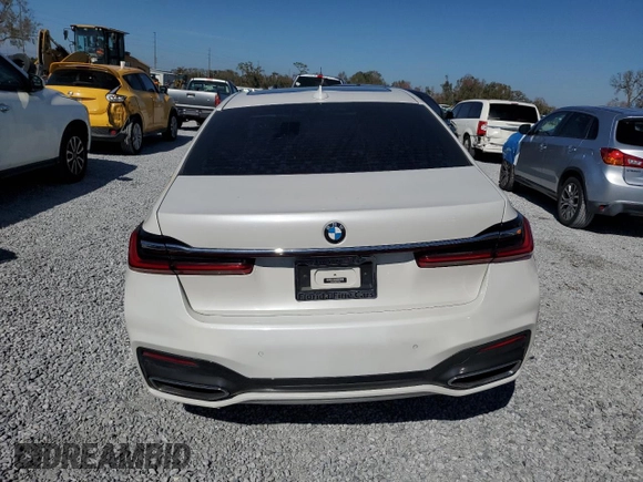2020 BMW 7 Series 740i with VIN WBA7T2C0XLCD24332, listed as a Copart auction lot 43615885 with 0 mi miles and Clean Title. Bid and sale history available at carsss.com. Image 6.