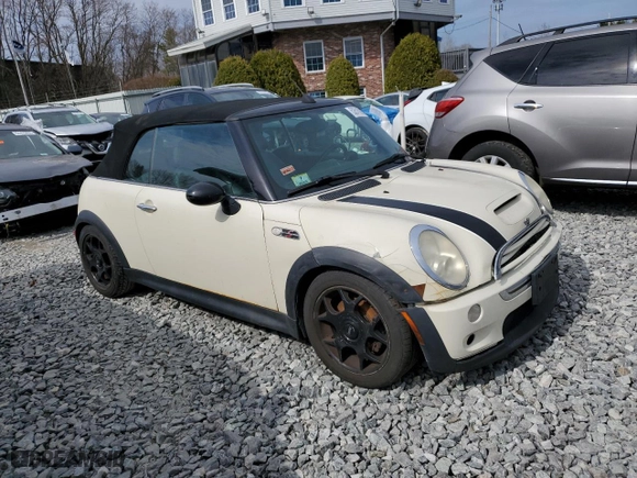 2006 MINI Cooper Convertible S with VIN WMWRH33596TK57722, listed as a Copart auction lot 52616215 with 181,956 mi miles and Clean Title. Bid and sale history available at carsss.com. Image 4.
