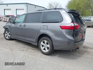 2018 Toyota Sienna LE Auto Access Seat with VIN 5TDKZ3DC7JS940573, listed as a IAAI auction lot 42166237 with Not provided miles and . Bid and sale history available at DreamBid. Image 3.