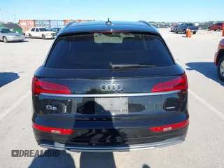2021 Audi Q5 Premium z VIN WA1AAAFY9M2076387, wystawiony jako IAAI lot #42303925 z przebiegiem 46 954 mil mil oraz . Historia ofert i sprzedaży dostępna na DreamBid. Obrazek 16.